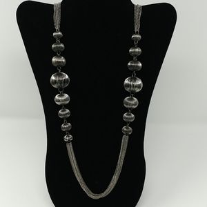 NWT Ribbed Bead Long Length Chain Necklace